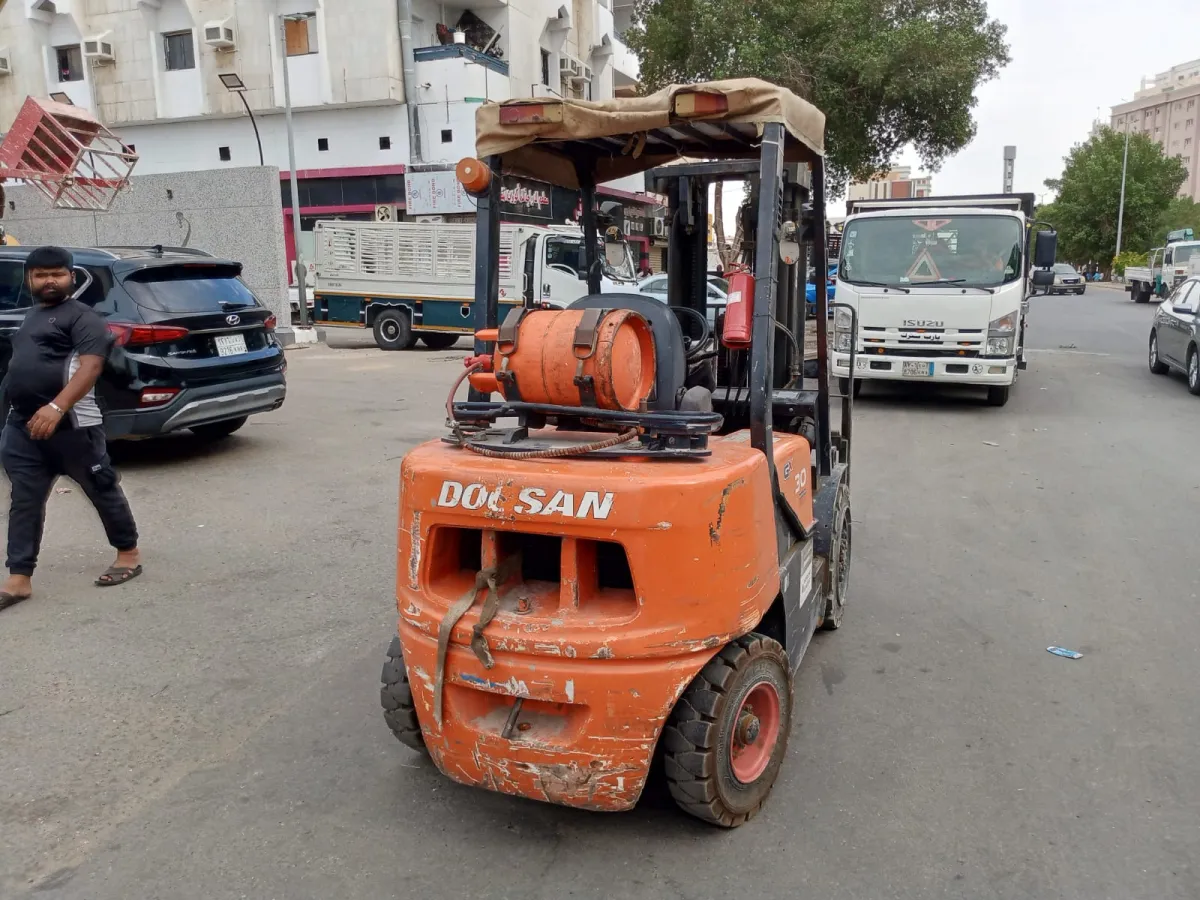 فورك لفت 3 طن — دوسان · GX30 · 2016 · برتقالي — صورة 3 من 6