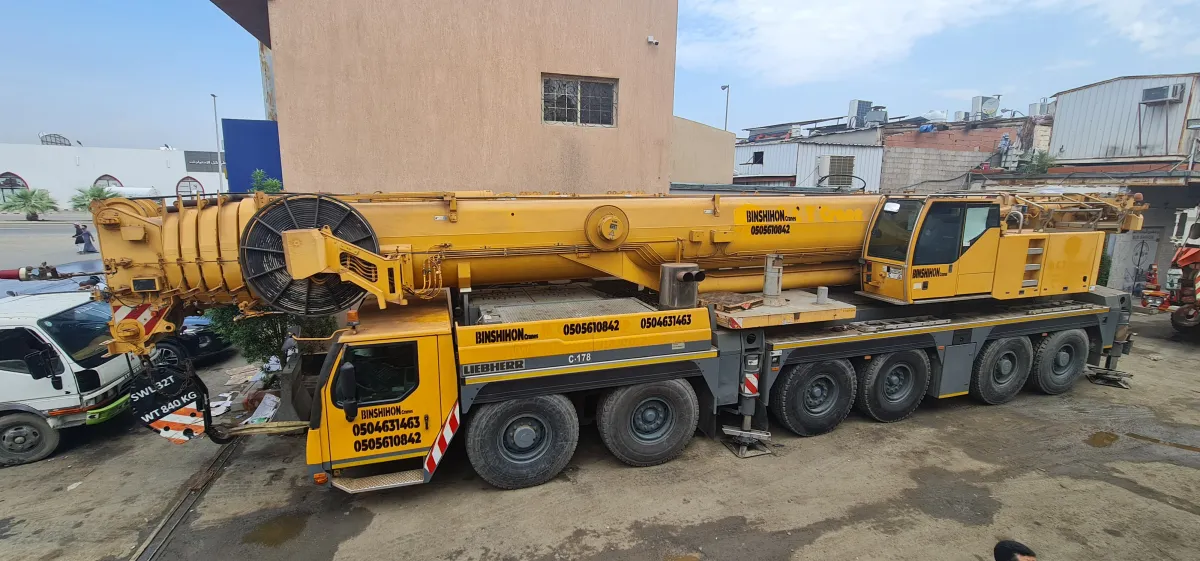 كرين 250 طن — ليهر · LTM1250-6.1 · 2010 · اصفر