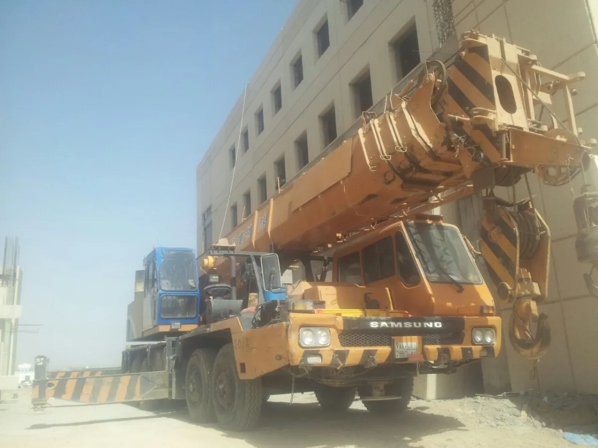 كرين 50 طن — سامسونج · SC50H · 1995 · اصفر — صورة 2 من 6