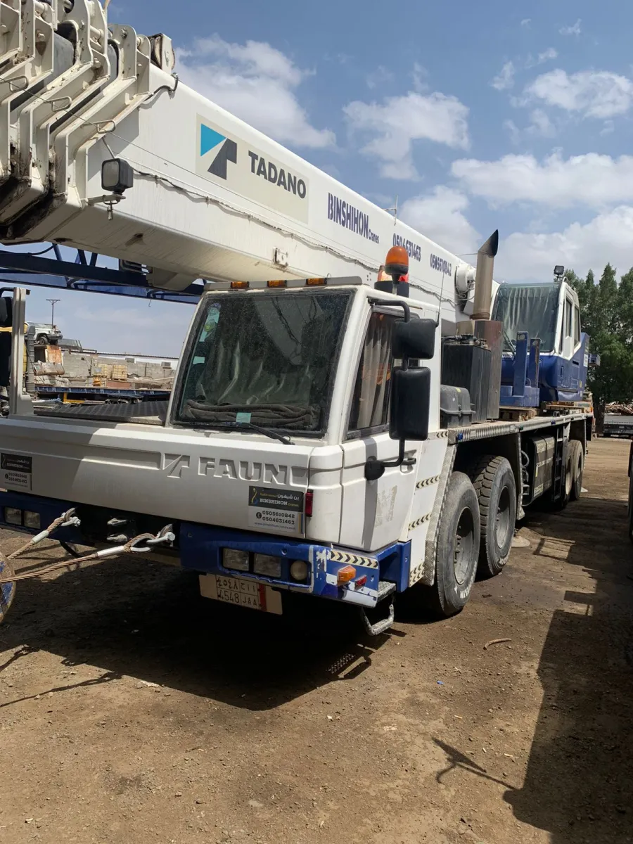 كرين 80 طن — تادانو · GT-800EX · 2009 · ابيض/ازرق