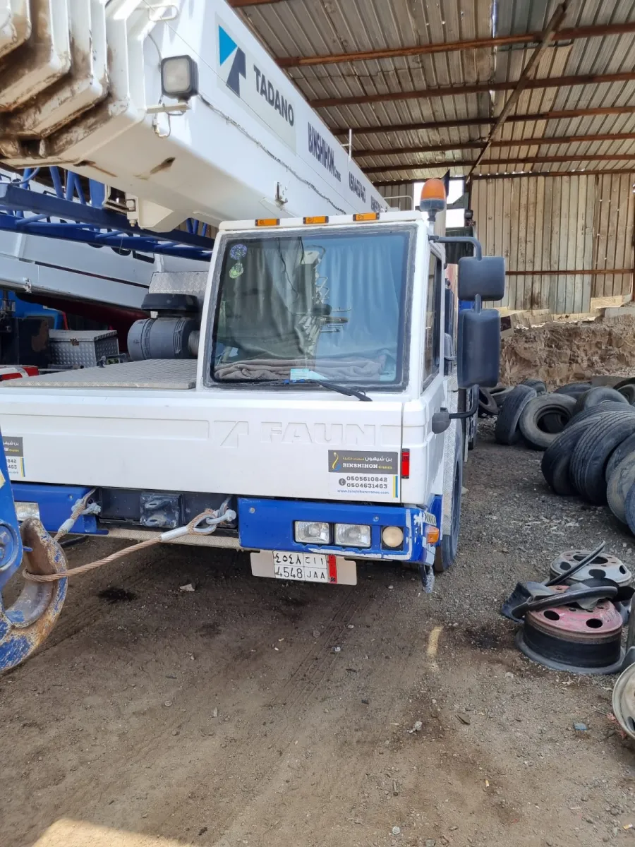 كرين 80 طن — تادانو · GT-800EX · 2009 · ابيض/ازرق — صورة 5 من 6